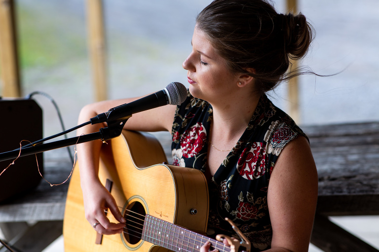 Saunders_Farm_Wedding_country_fun_outdoor_candid_photojournalism_rob_whelan-1