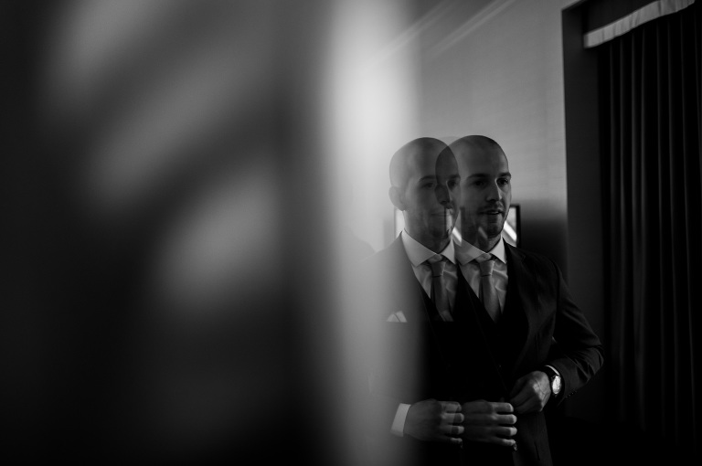 courtyard_restaurant_wedding_byward_market_YOW_ottawa_opportunity_knocks_events_winter_snow_candid_rob_whelan-1