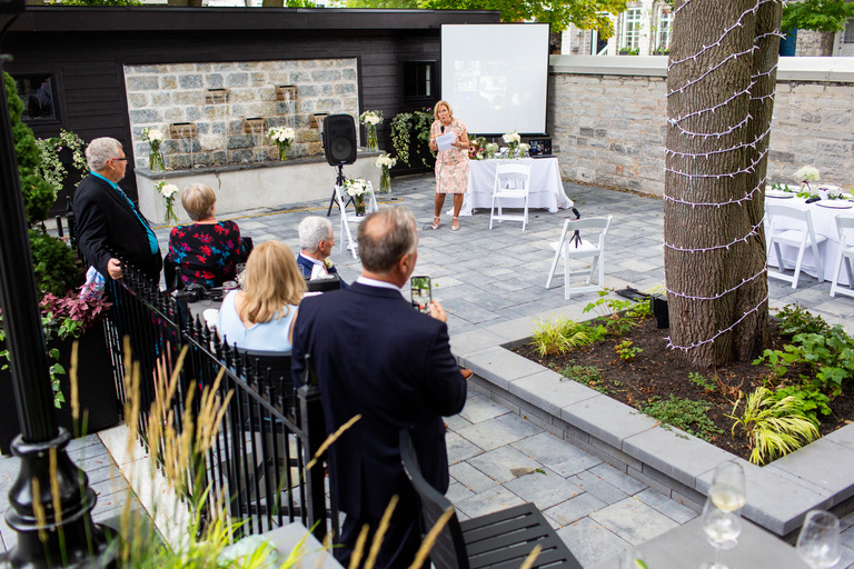 Frontenac-club-wedding-ygk-candid-photojournalism-kingston-photographer-rob-whelan-covid-intimate-outdoor-1
