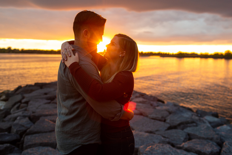 lake-ontario-park-old-texture-abandoned-buildings-ygk-kingston-wedding-photographer-rob-whelan-photo-sunset-1