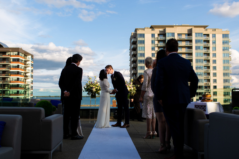 Frontenac-Inn-Wedding-intimate-covid-small-rooftop-queens-university-candid-rob-whelan-photo-ygk-kingston-photographer-1