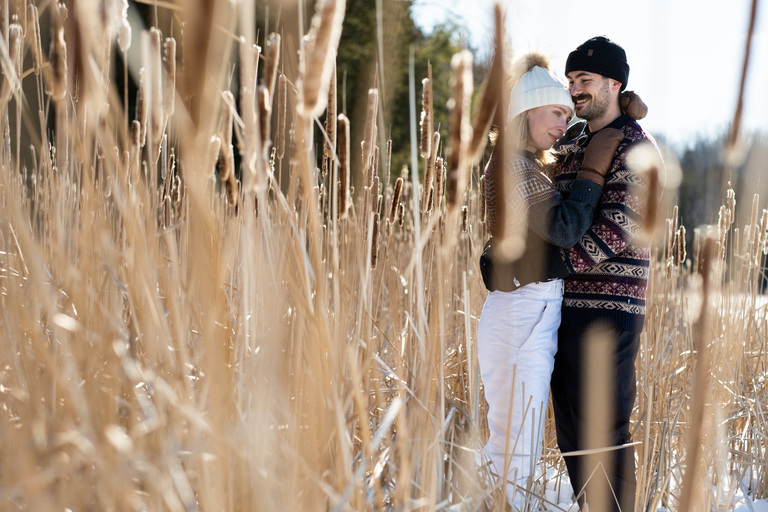 xc-ski-engagement-session-ygk-loughborough-lake-winter-bluebird-kingston-wedding-photographer-rob-whelan