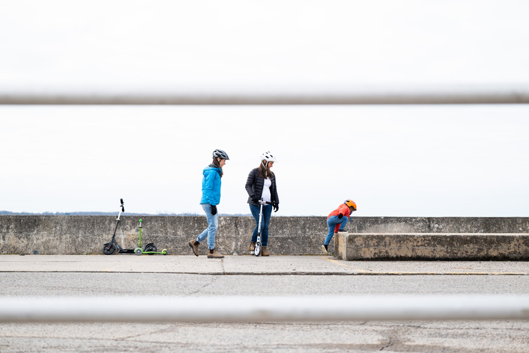 active-family-session-maternity-scooter-fun-moms-kingston-ygk-wedding-photographer-rob-whelan-1