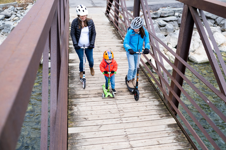 active-family-session-maternity-scooter-fun-moms-kingston-ygk-wedding-photographer-rob-whelan-1