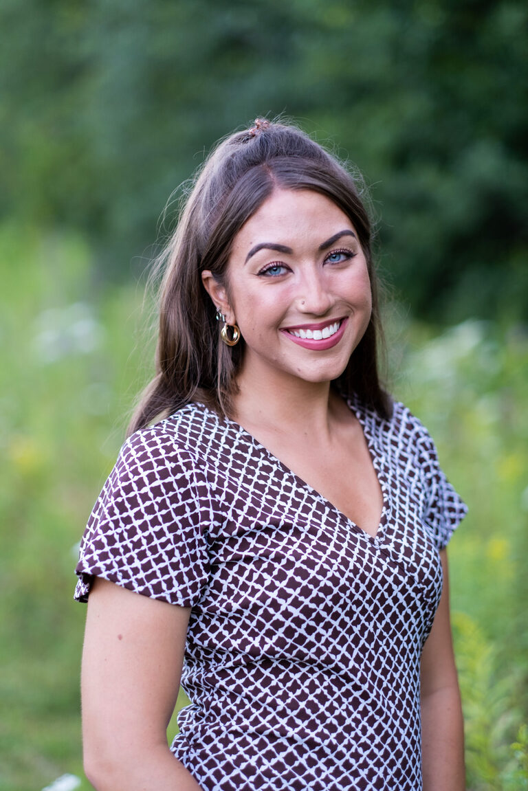 ygk-headshots-unique-contextual-artist-outdoor-kingston-photographer-rob-whelan-1