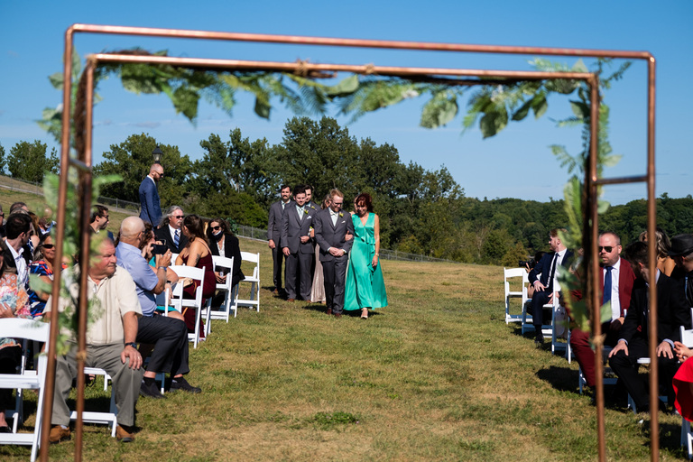fort-henry-wedding-ygk-candid-photojournalism-fun-raw-unscripted-photos-rob-whelan-photography-1-2