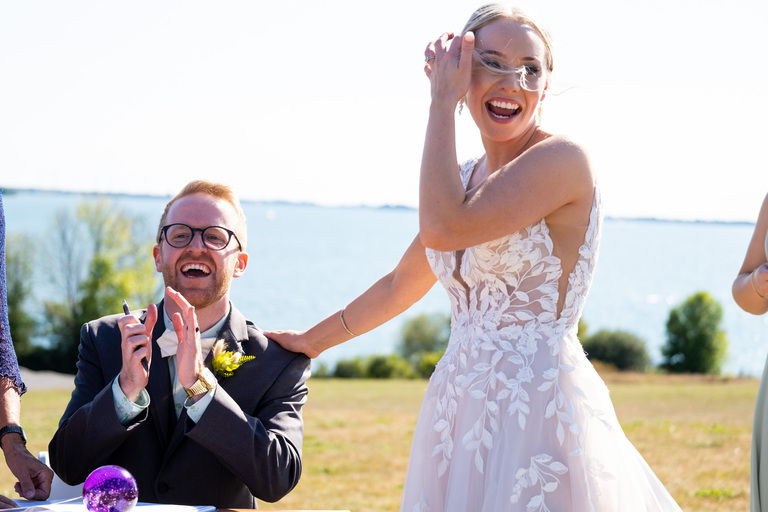 fort-henry-wedding-ygk-candid-photojournalism-fun-raw-unscripted-photos-rob-whelan-photography-1-2