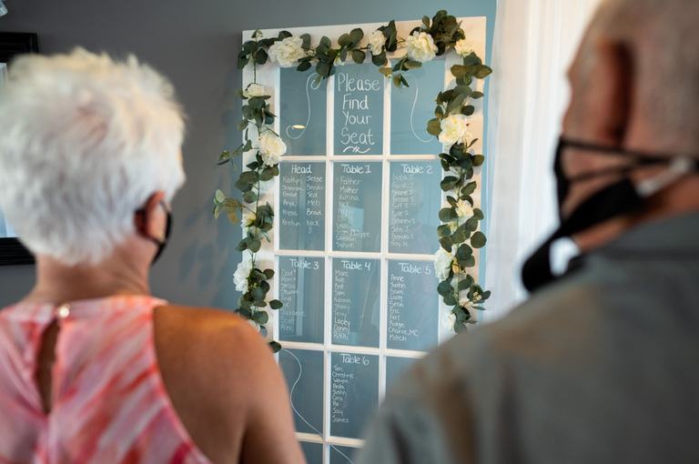 fort-henry-wedding-ygk-candid-photojournalism-fun-raw-unscripted-photos-rob-whelan-photography-1-2