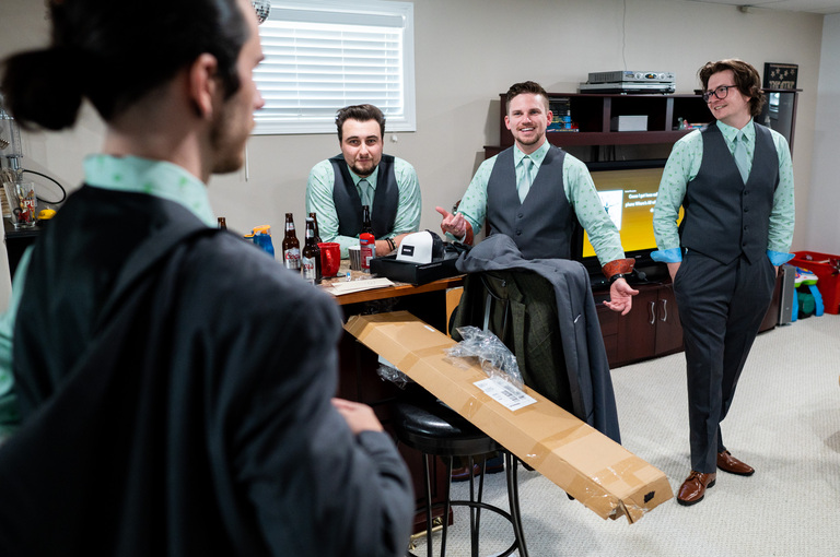 fort-henry-wedding-ygk-candid-photojournalism-fun-raw-unscripted-photos-rob-whelan-photography-1-2