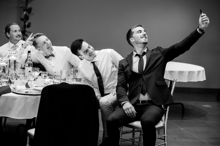 fort-henry-wedding-ygk-candid-photojournalism-fun-raw-unscripted-photos-rob-whelan-photography-1-2