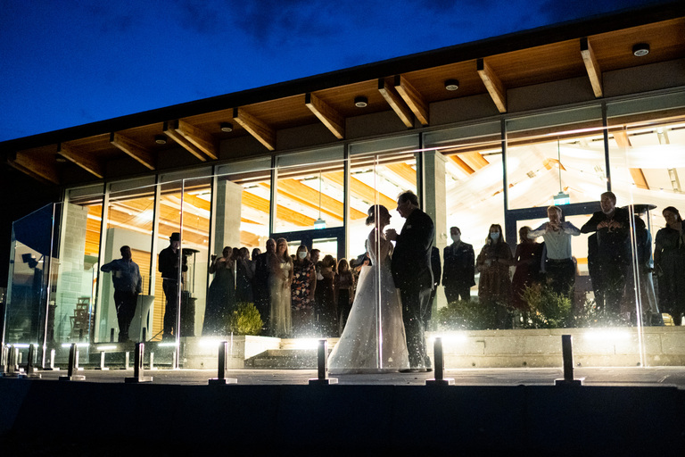 fort-henry-wedding-ygk-candid-photojournalism-fun-raw-unscripted-photos-rob-whelan-photography-1-2