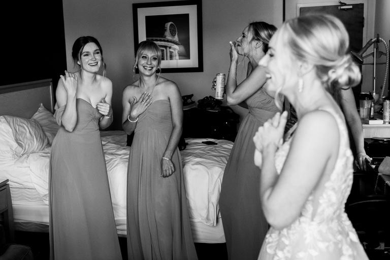 fort-henry-wedding-ygk-candid-photojournalism-fun-raw-unscripted-photos-rob-whelan-photography-1-2