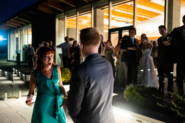 fort-henry-wedding-ygk-candid-photojournalism-fun-raw-unscripted-photos-rob-whelan-photography-1-2