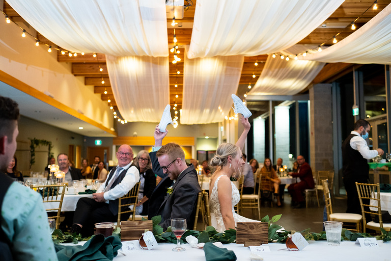 fort-henry-wedding-ygk-candid-photojournalism-fun-raw-unscripted-photos-rob-whelan-photography-1-2