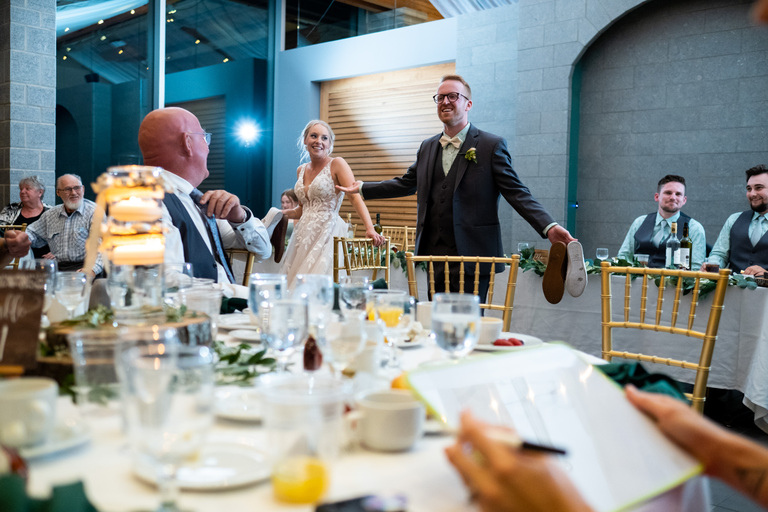 fort-henry-wedding-ygk-candid-photojournalism-fun-raw-unscripted-photos-rob-whelan-photography-1-2