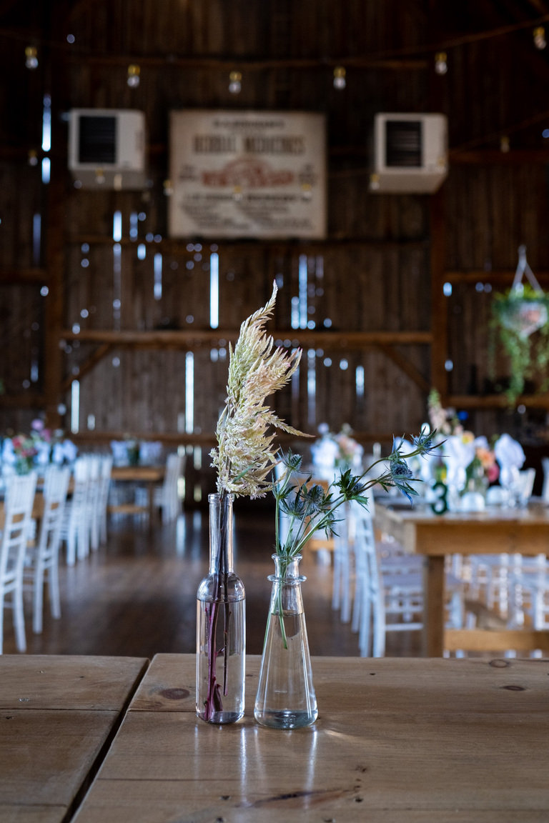 the-eddie-wedding-pec-vintage-vibes-sunset-the-county-candid-ygk-rob-whelan-photo-3