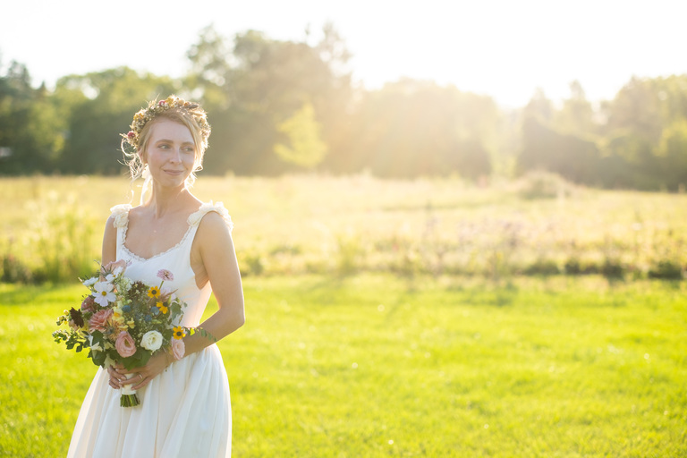 the-eddie-wedding-pec-vintage-vibes-sunset-the-county-candid-ygk-rob-whelan-photo-3