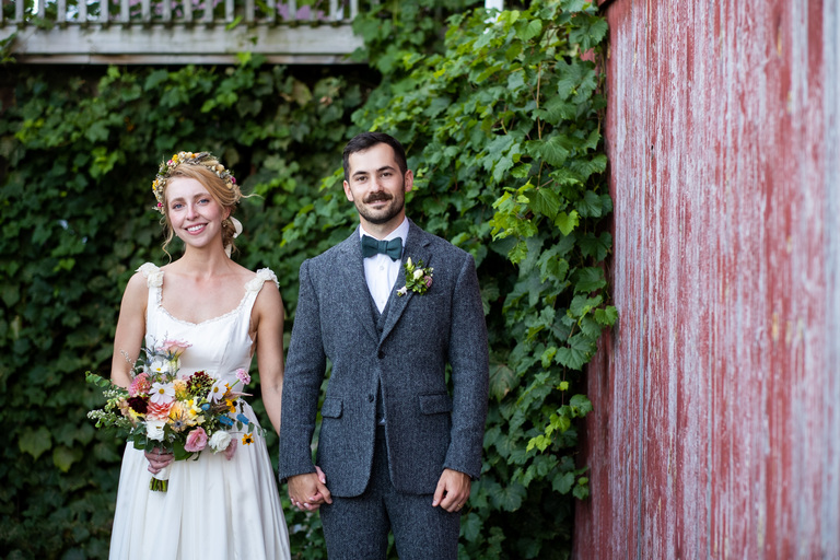 the-eddie-wedding-pec-vintage-vibes-sunset-the-county-candid-ygk-rob-whelan-photo-3