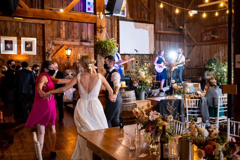 the-eddie-wedding-pec-vintage-vibes-sunset-the-county-candid-ygk-rob-whelan-photo-3