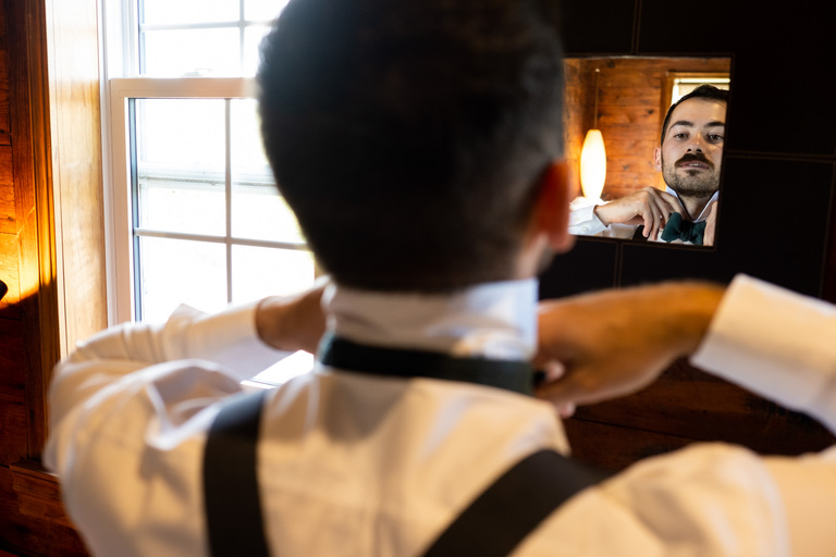 the-eddie-wedding-pec-vintage-vibes-sunset-the-county-candid-ygk-rob-whelan-photo-3