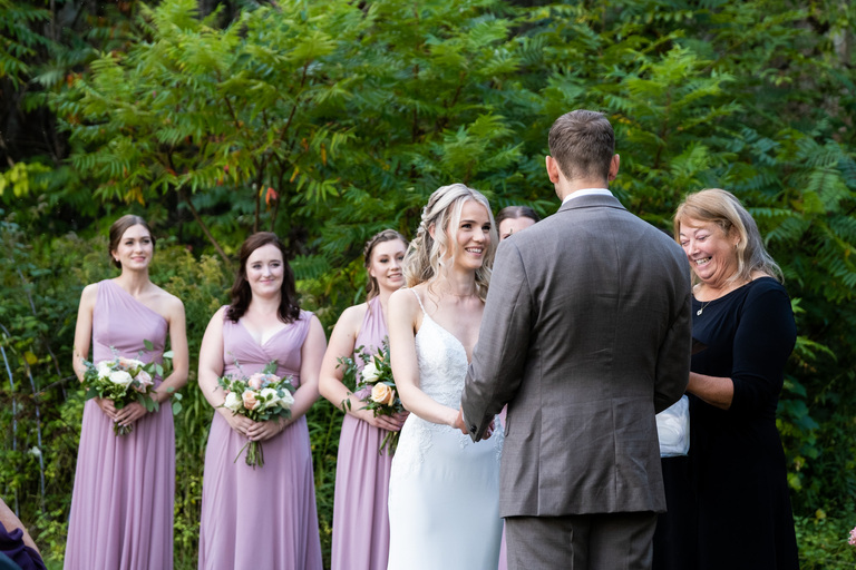 Rockport-Barn-Wedding-ygk-beautiful-rustic-venue-kingston-candid-photographer-rob-whelan-photo-1