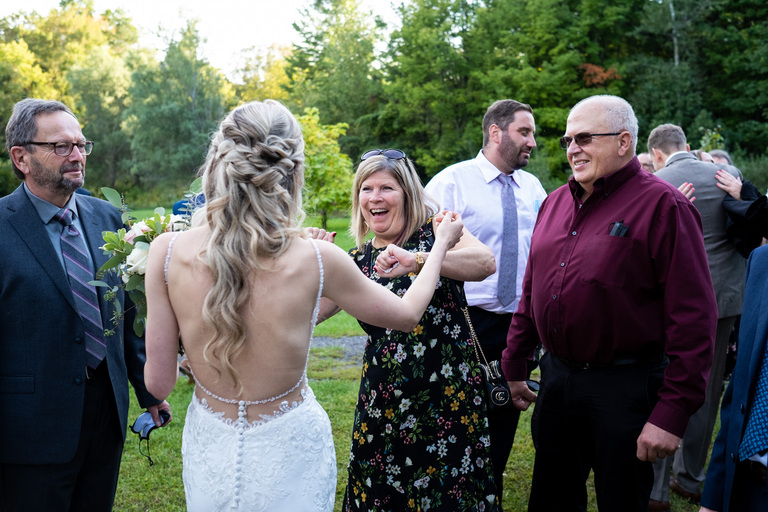 Rockport-Barn-Wedding-ygk-beautiful-rustic-venue-kingston-candid-photographer-rob-whelan-photo-1