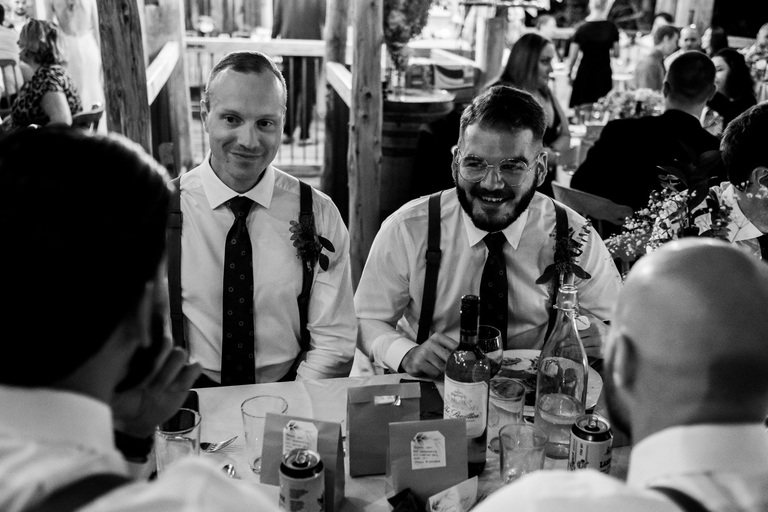 Rockport-Barn-Wedding-ygk-beautiful-rustic-venue-kingston-candid-photographer-rob-whelan-photo-1