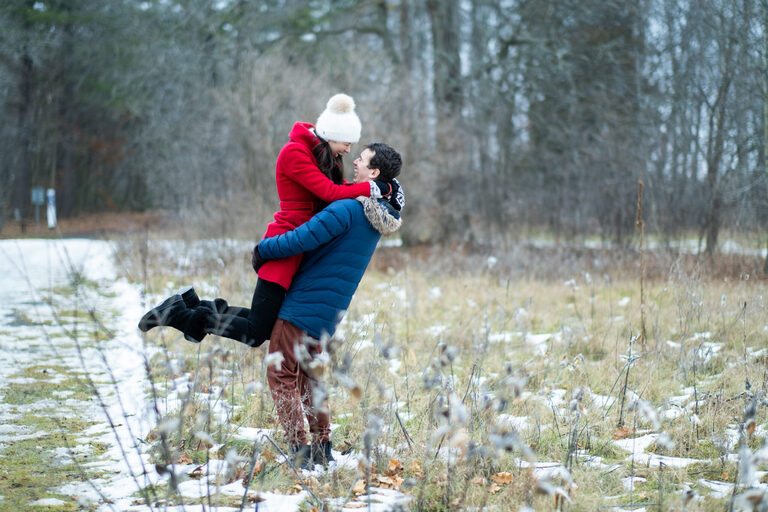 new-years-eve-engagement-lemoines-point-winter-portraits-laughter-fun-rob-whelan-photo-8