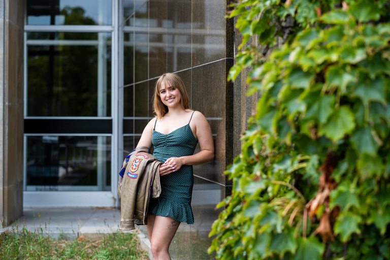 Queens-University-Grad-Photos-ygk-lifestyle-candid-rob-whelan-photo-2
