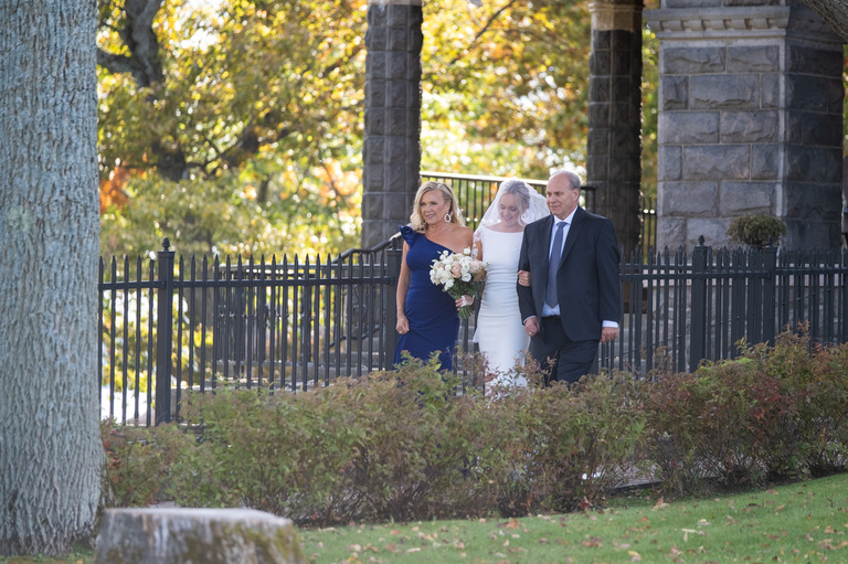 boldt-castle-wedding-bonnie-castle-candid-photojournalism-photography-rob-whelan-ygk-kingston-1