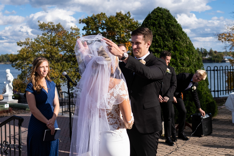 boldt-castle-wedding-bonnie-castle-candid-photojournalism-photography-rob-whelan-ygk-kingston-1