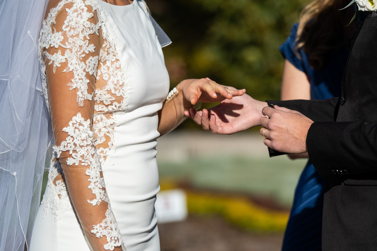 boldt-castle-wedding-bonnie-castle-candid-photojournalism-photography-rob-whelan-ygk-kingston-1