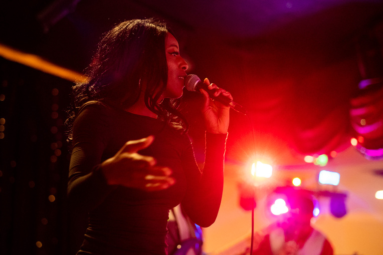 boldt-castle-wedding-bonnie-castle-candid-photojournalism-photography-rob-whelan-ygk-kingston-1