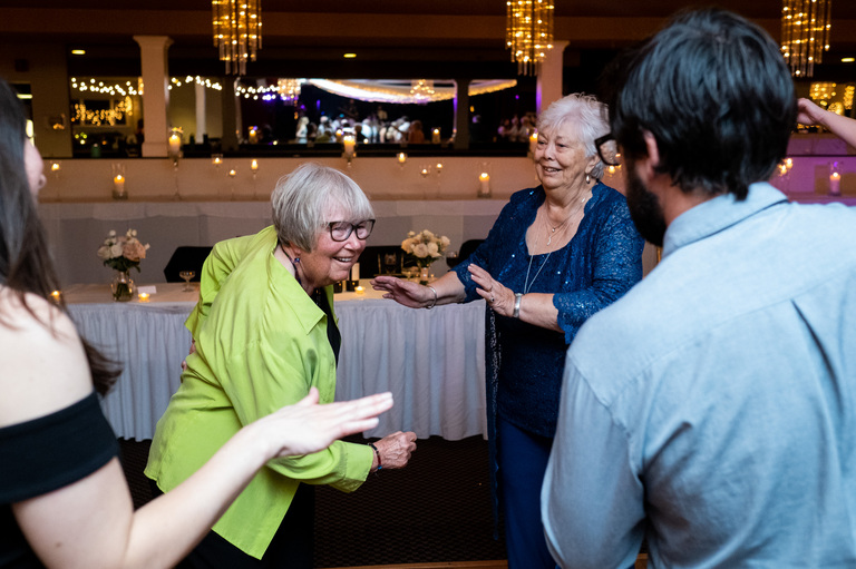 boldt-castle-wedding-bonnie-castle-candid-photojournalism-photography-rob-whelan-ygk-kingston-1