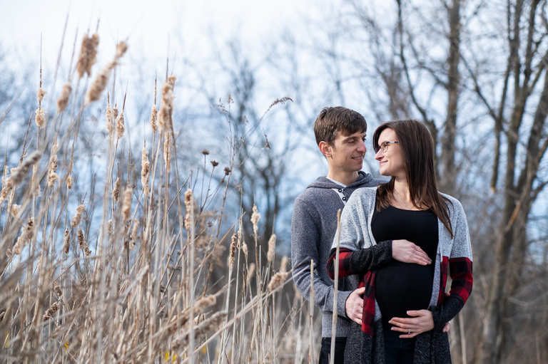 maternity-ygk-couple-cozy-pug-kingston-photographer-rob-whelan-1