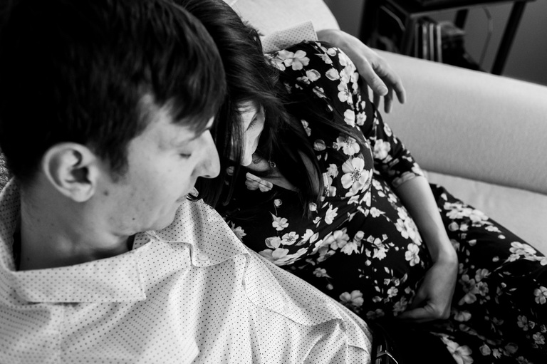 maternity-ygk-couple-cozy-pug-kingston-photographer-rob-whelan-1