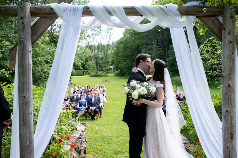 Spindle-Tree-Manor-Wedding-CC-Weddings-and-Events-YGK-tamworth-Rob-Whelan-Photo-kingston-photographer-candid-1