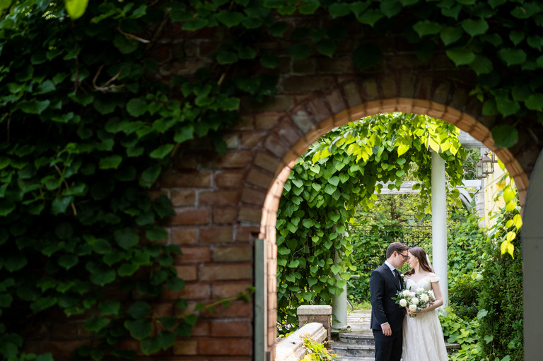 Spindle-Tree-Manor-Wedding-CC-Weddings-and-Events-YGK-tamworth-Rob-Whelan-Photo-kingston-photographer-candid-1