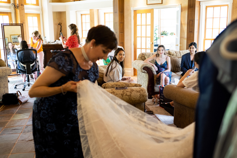 Spindle-Tree-Manor-Wedding-CC-Weddings-and-Events-YGK-tamworth-Rob-Whelan-Photo-kingston-photographer-candid-1